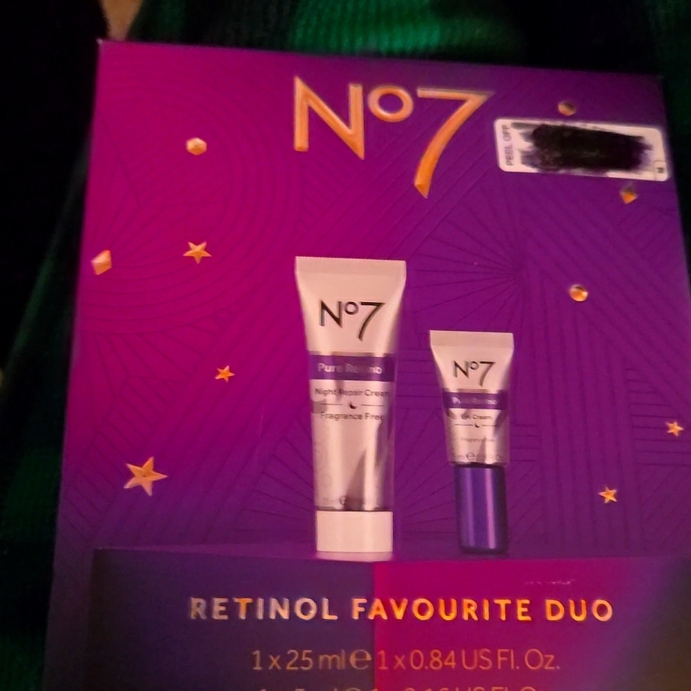 NO7 PURE RETINOL GIFT SET LIMITED EDITION